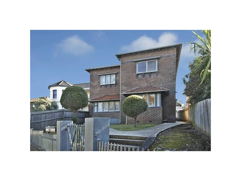 1/64 Grosvenor Crescent, Summer Hill NSW 2130