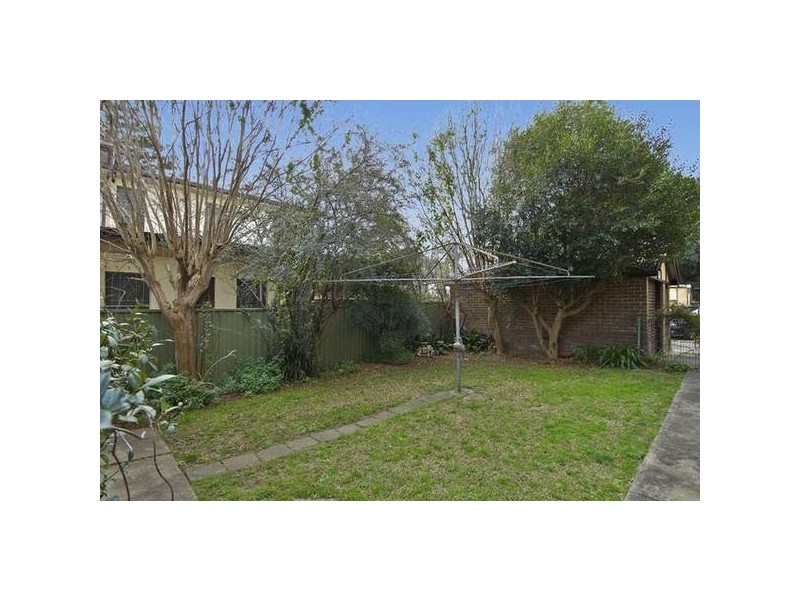 2/10 Grainger Avenue, Ashfield NSW 2131