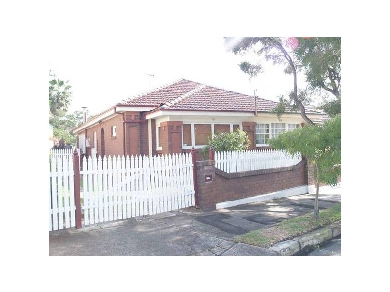 110 Windsor Road, Dulwich Hill NSW 2203