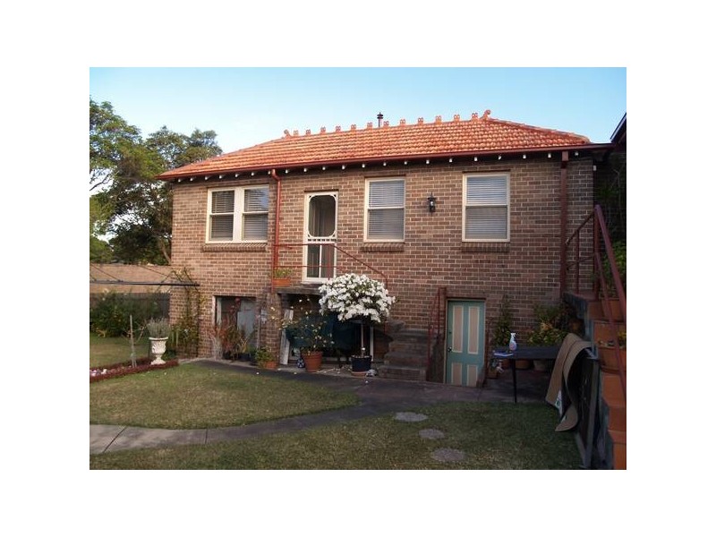 2/22 Alma Street, Ashfield NSW 2131