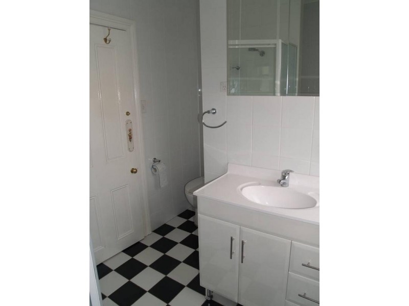 4/33 The Boulevarde, Lewisham NSW 2049