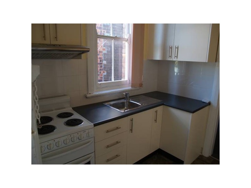 2/121 Carlton Crescent, Summer Hill NSW 2130