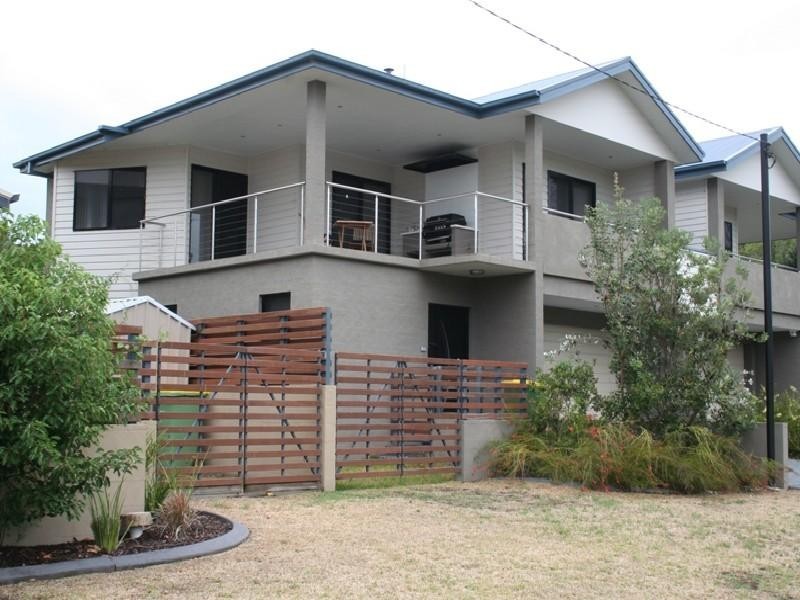 2/14 Hough Street, Tea Gardens NSW 2324