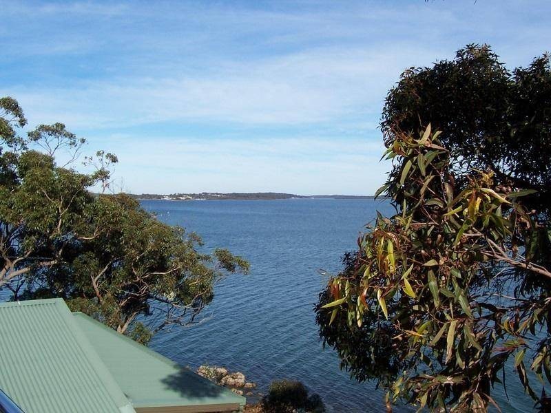 6 The Esplanade, North Arm Cove NSW 2324