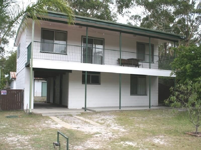 50 Mermaid Avenue, Hawks Nest NSW 2324
