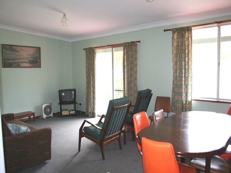50 Mermaid Avenue, Hawks Nest NSW 2324