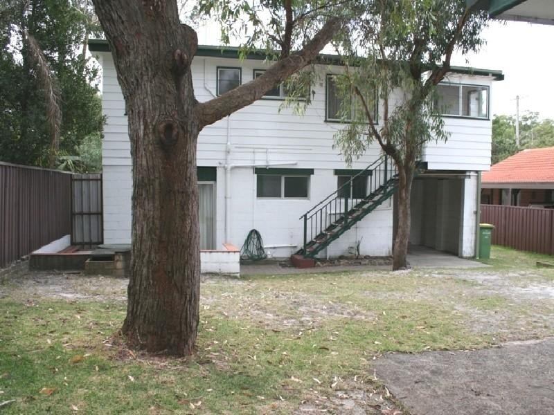 50 Mermaid Avenue, Hawks Nest NSW 2324