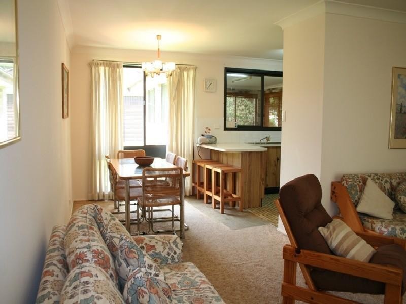 32 Muneela Avenue, Hawks Nest NSW 2324