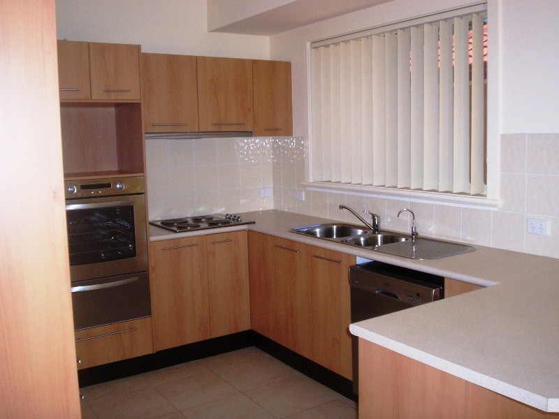 1/25 Tuloa Avenue, Hawks Nest NSW 2324
