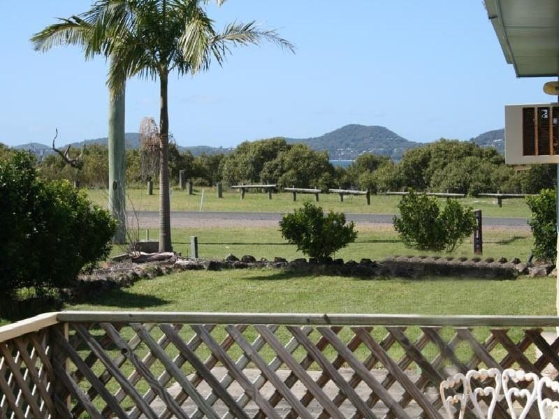 7 Curlew Avenue, Pindimar NSW 2324