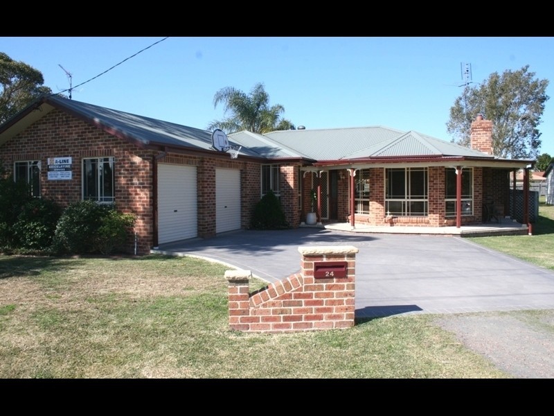 24 Myall Street, Tea Gardens NSW 2324