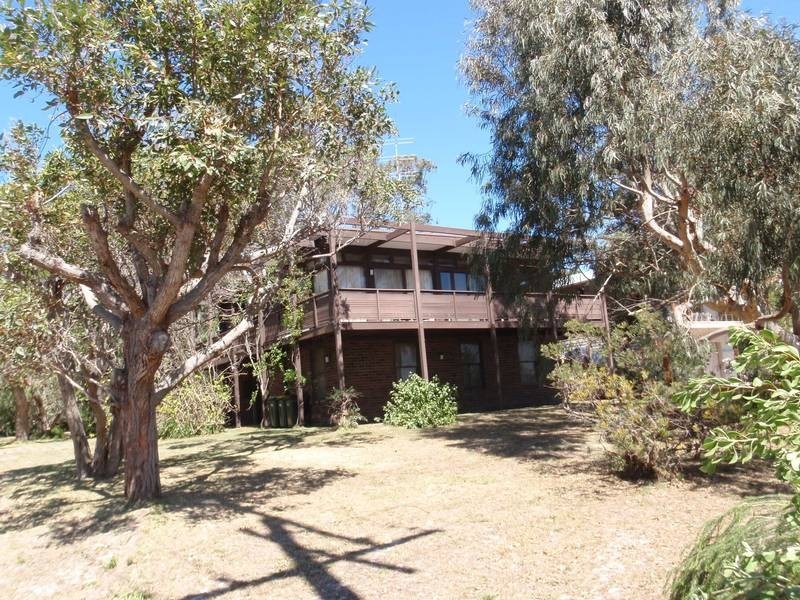 70 THE ANCHORAGE, Hawks Nest NSW 2324