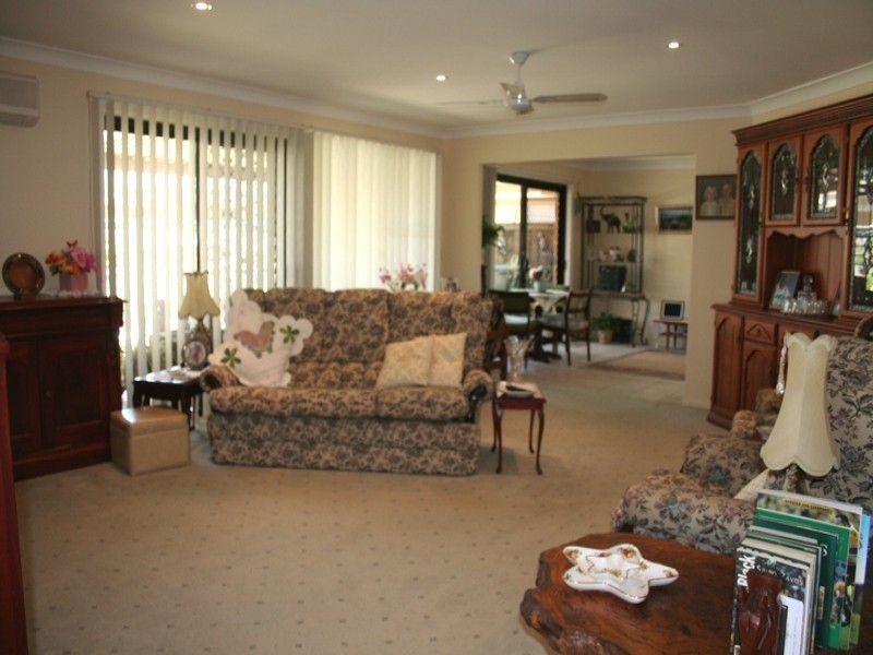 1/13 Ayres Avenue, Tea Gardens NSW 2324