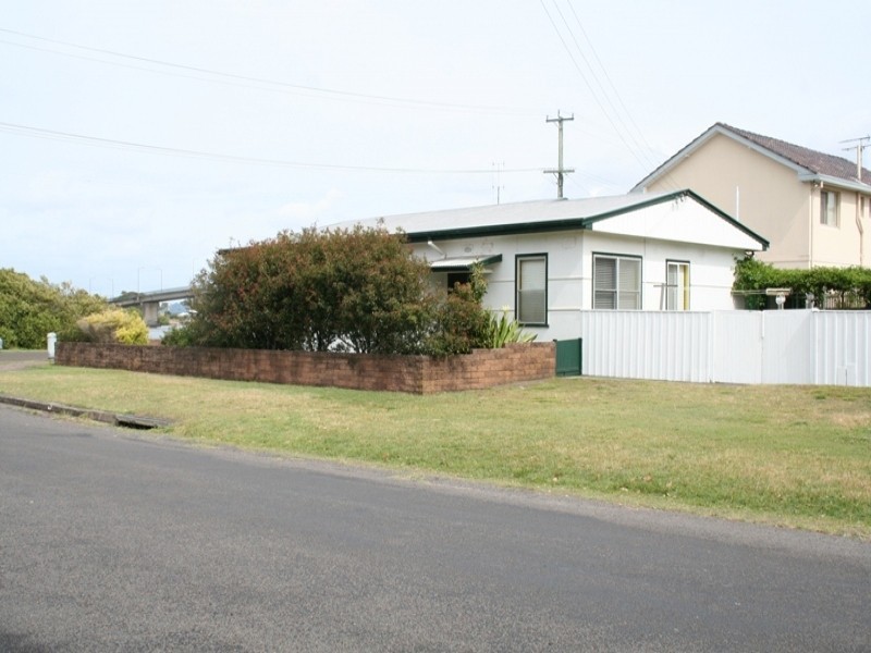 26 Moira Parade, Hawks Nest NSW 2324