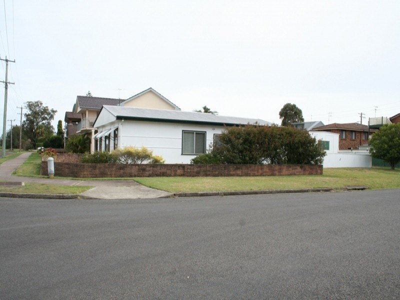26 Moira Parade, Hawks Nest NSW 2324