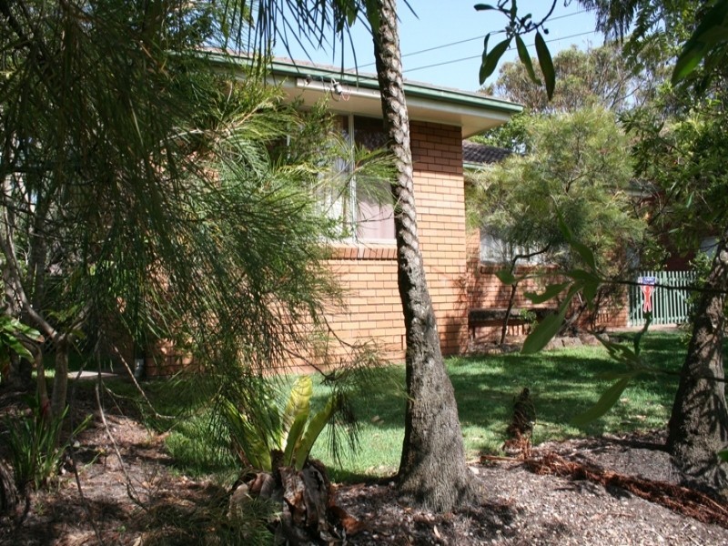 17 Cooloon Street, Hawks Nest NSW 2324
