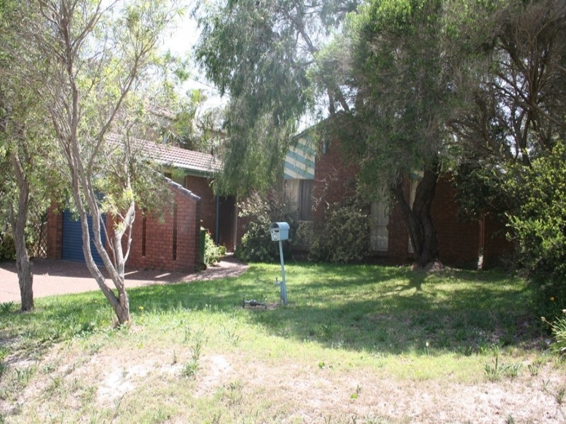6 Guya Street, Hawks Nest NSW 2324