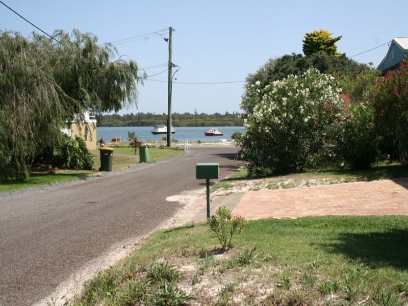 6 Guya Street, Hawks Nest NSW 2324