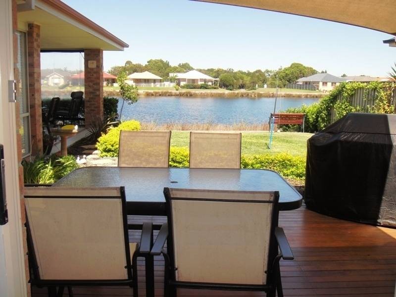 18 Windward Circuit, Tea Gardens NSW 2324