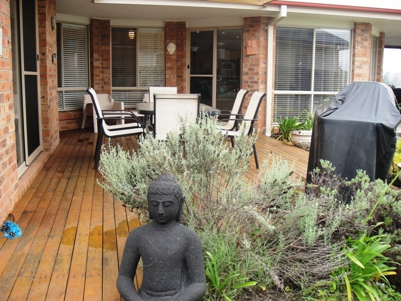 18 Windward Circuit, Tea Gardens NSW 2324