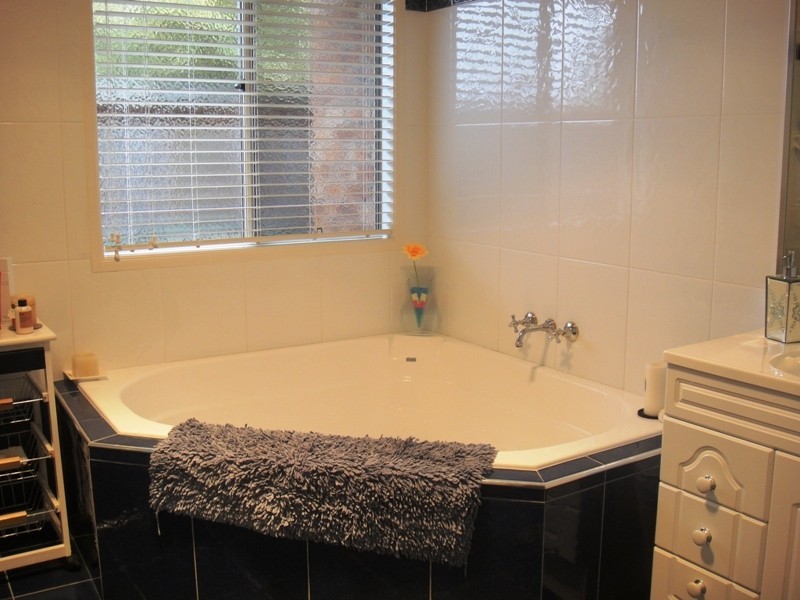 18 Windward Circuit, Tea Gardens NSW 2324