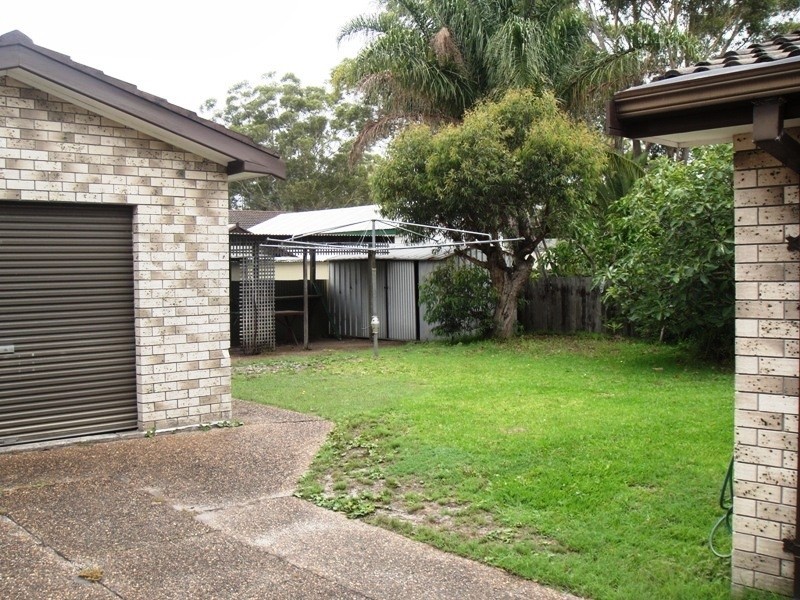 16 Dolphin Avenue, Hawks Nest NSW 2324