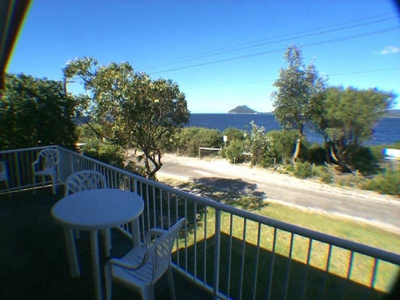 37 The Boulevarde, Hawks Nest NSW 2324
