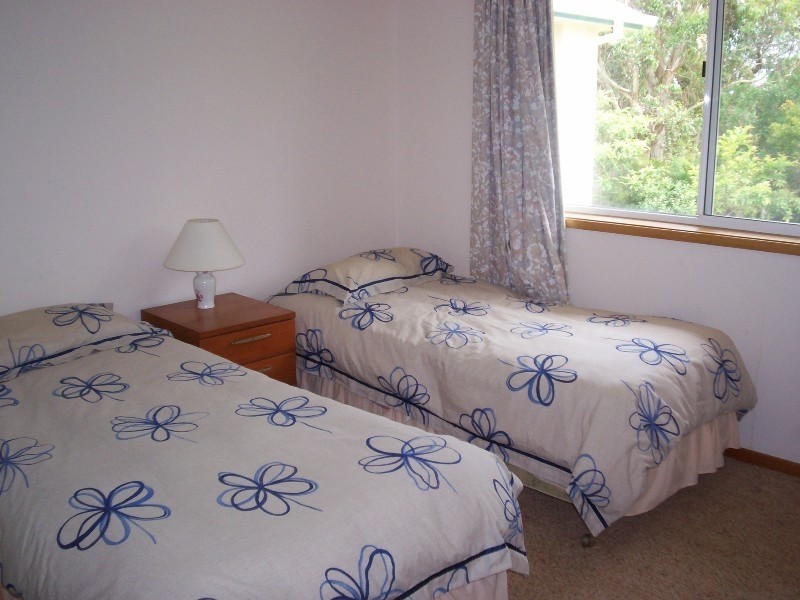 37 The Boulevarde, Hawks Nest NSW 2324