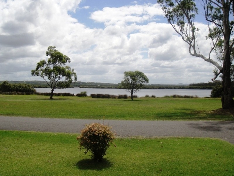 28 Koonwarra Drive, Hawks Nest NSW 2324