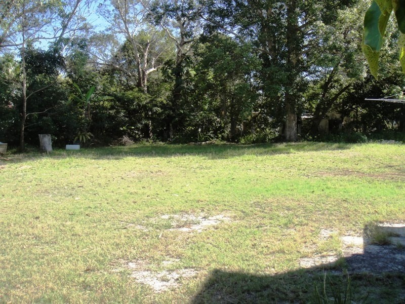 11 Moola Street, Hawks Nest NSW 2324