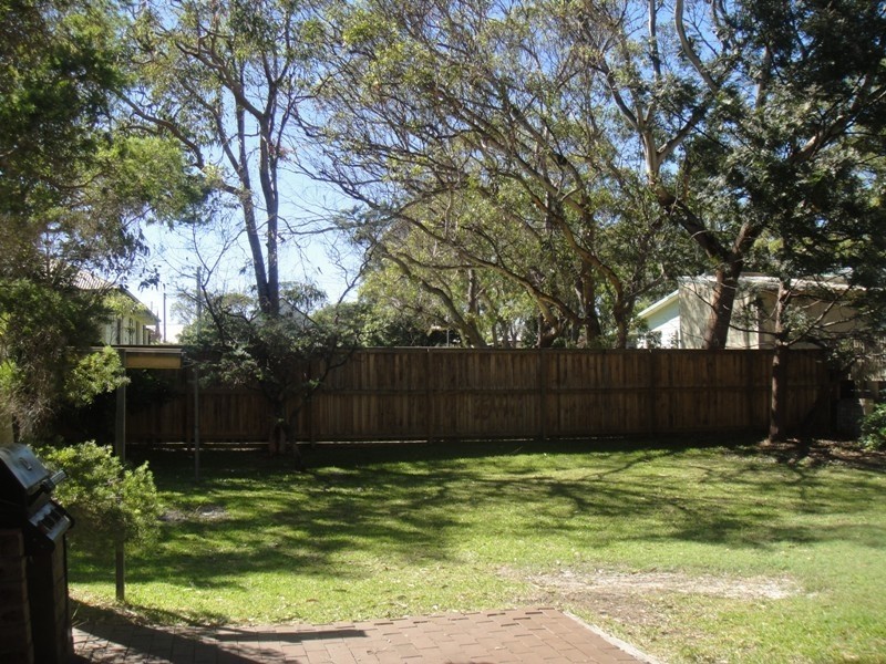 14 Margaret Street, Hawks Nest NSW 2324