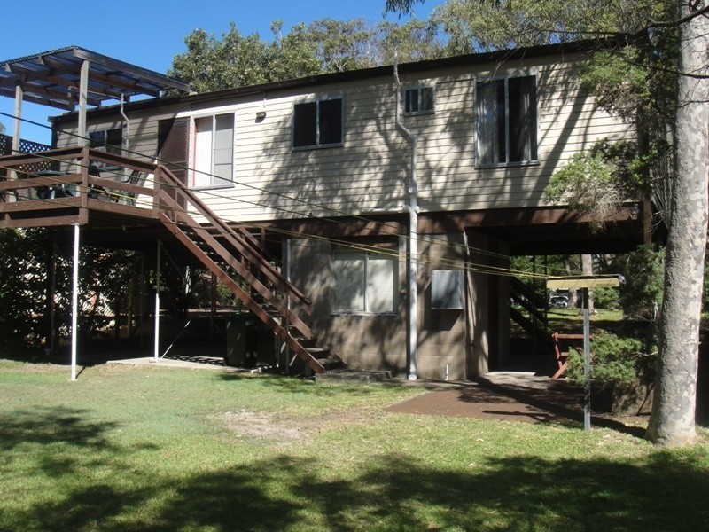 14 Margaret Street, Hawks Nest NSW 2324