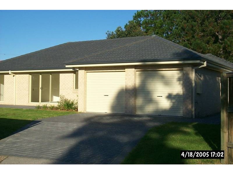 25 BILLABONG AVENUE, Tea Gardens NSW 2324