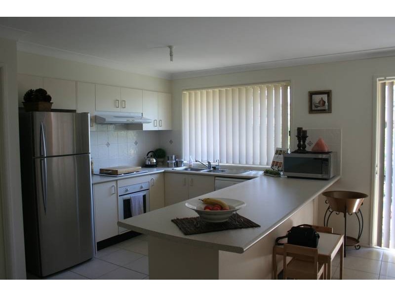25 BILLABONG AVENUE, Tea Gardens NSW 2324