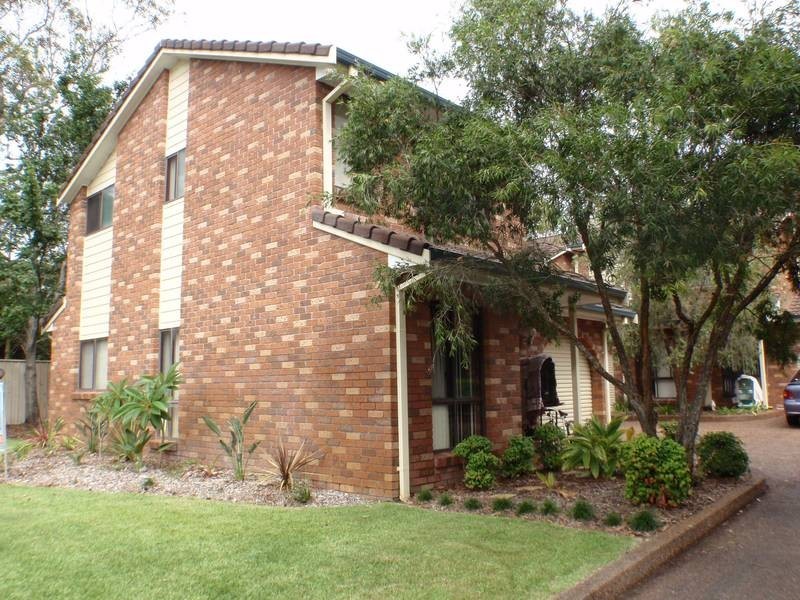 1/8 BOWRAL STREET, Hawks Nest NSW 2324