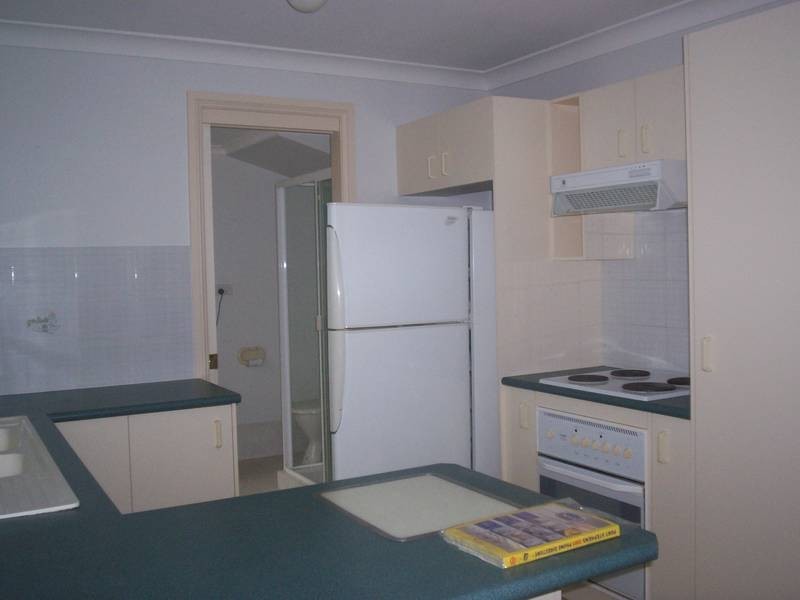 3/9 YAMBA, Hawks Nest NSW 2324