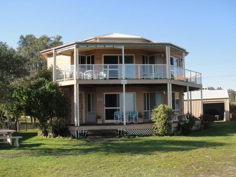 44 Cunningham Street, Pindimar NSW 2324