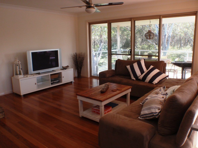 74 Albatross Avenue, Hawks Nest NSW 2324