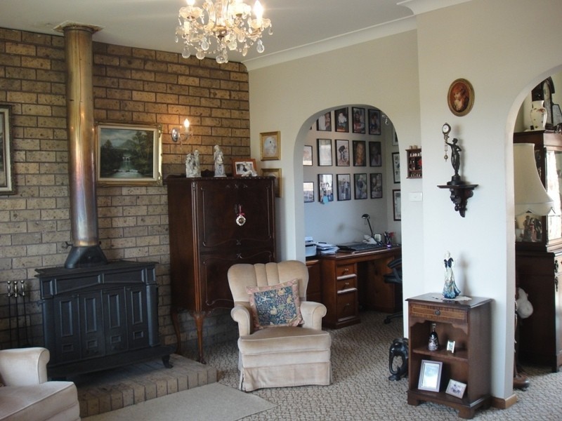 18 Moira Parade, Hawks Nest NSW 2324