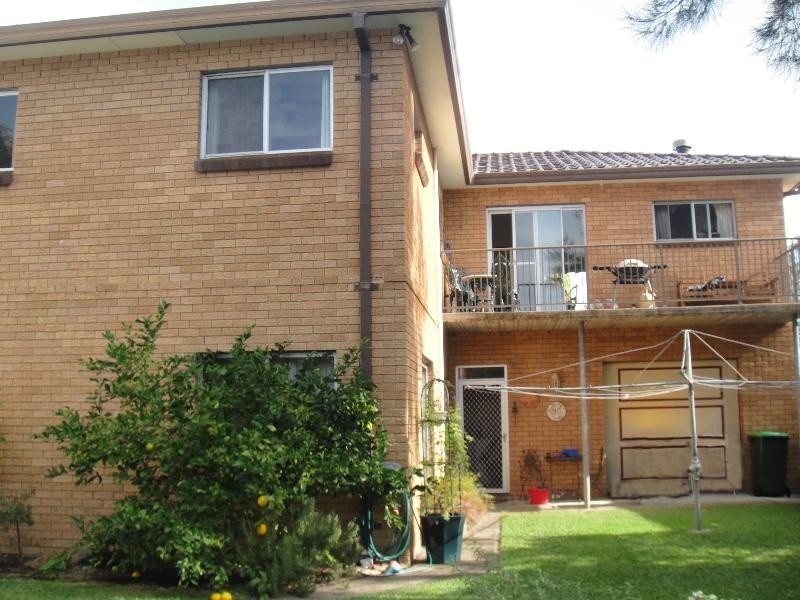 18 Moira Parade, Hawks Nest NSW 2324