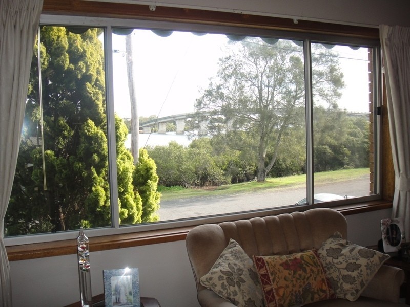 18 Moira Parade, Hawks Nest NSW 2324