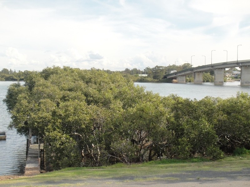18 Moira Parade, Hawks Nest NSW 2324