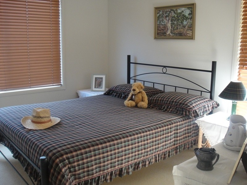 94 Bayview Road, Tea Gardens NSW 2324