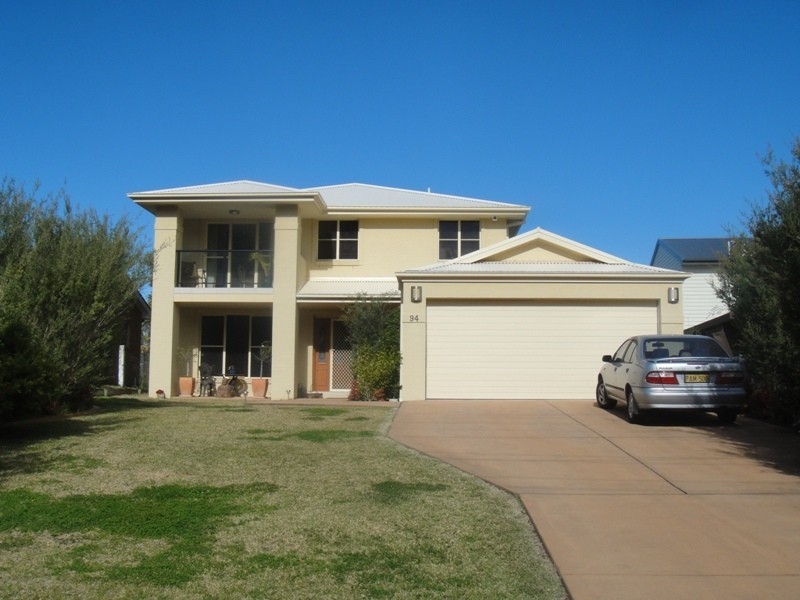 94 Bayview Road, Tea Gardens NSW 2324