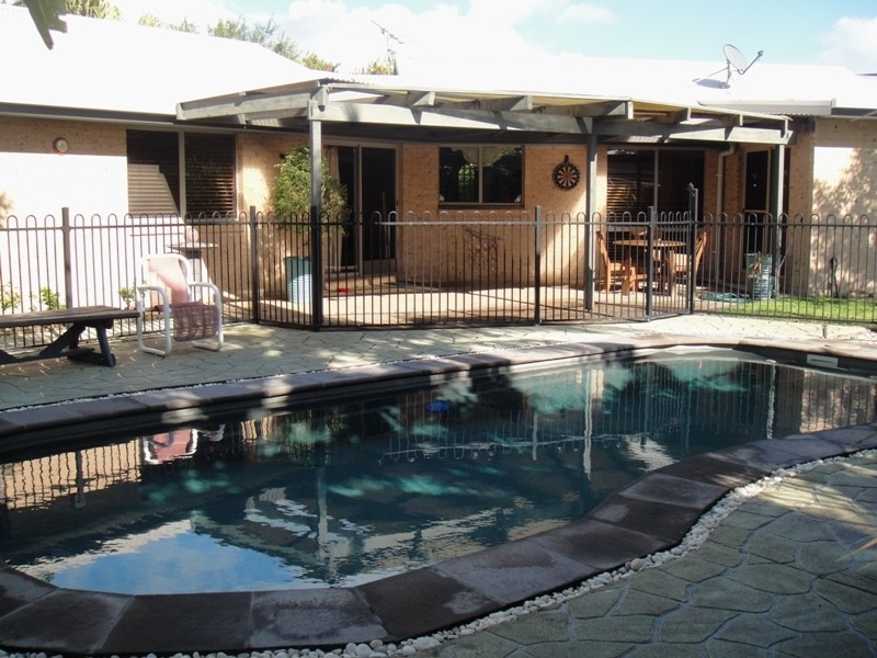 19 Holbert Close, Tea Gardens NSW 2324