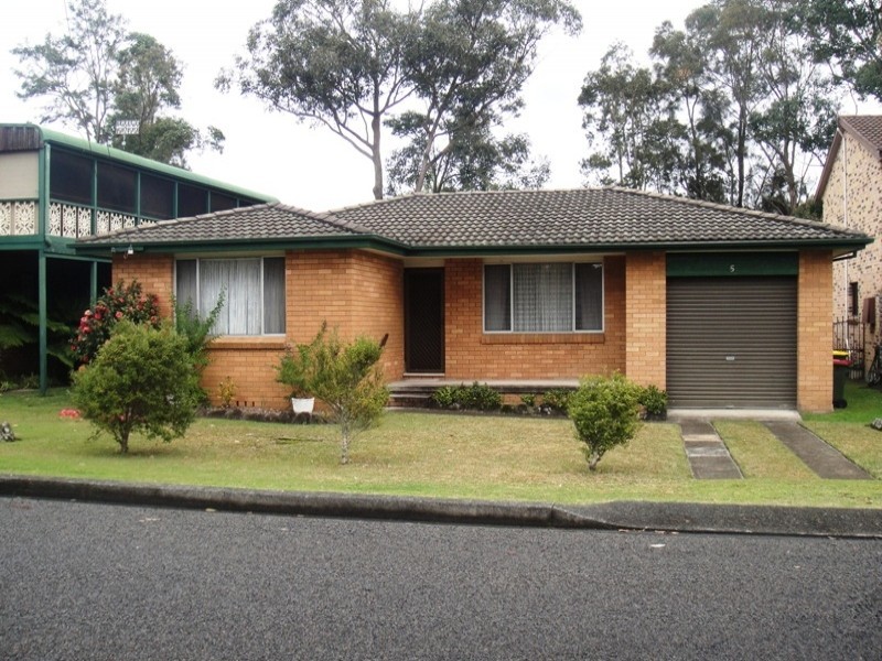 5 Karthena Crescent, Hawks Nest NSW 2324