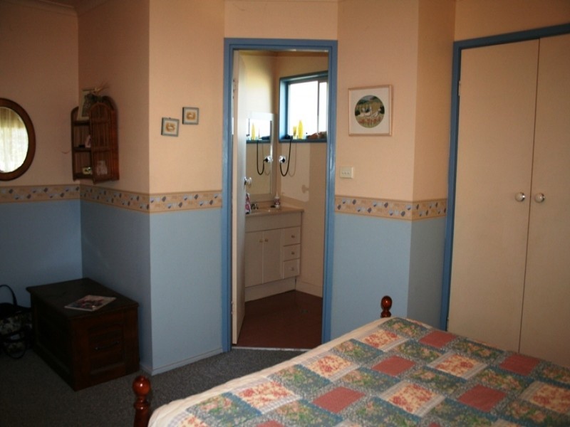 4 Cooloon Street, Hawks Nest NSW 2324