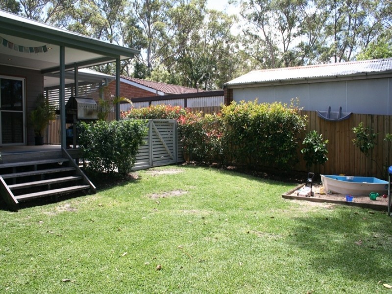 40 Dolphin Avenue, Hawks Nest NSW 2324