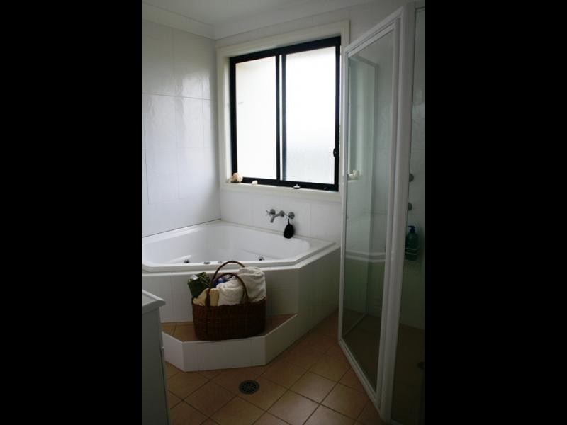2/9 Sinclair Drive, Tea Gardens NSW 2324