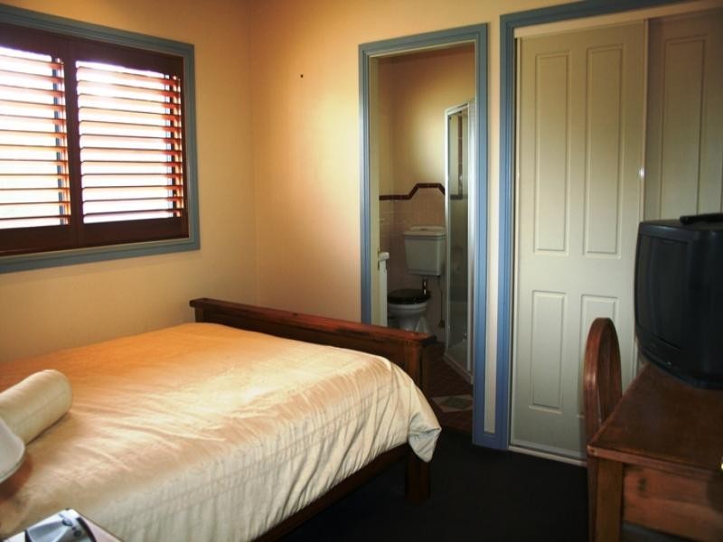 3 Cooma Road, Tea Gardens NSW 2324